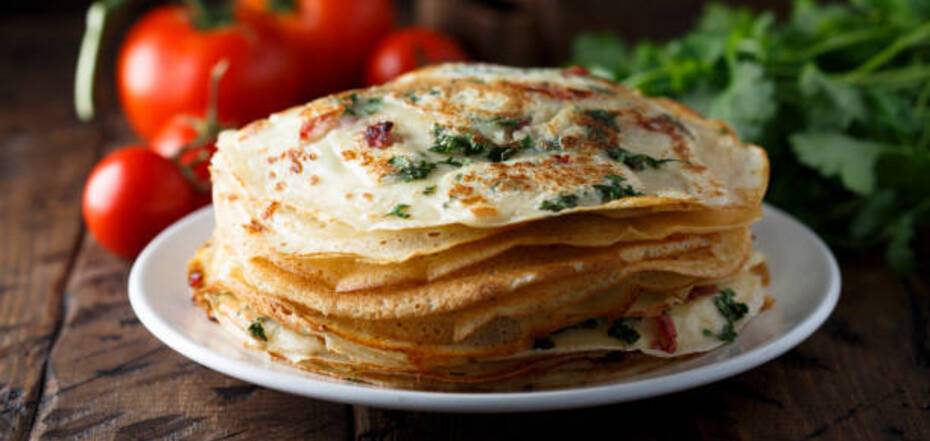 Delicious cottage cheese pancakes: they turn out golden and do not tear