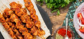 How to cook juicy chicken kebabs: the taste of meat will pleasantly surprise you