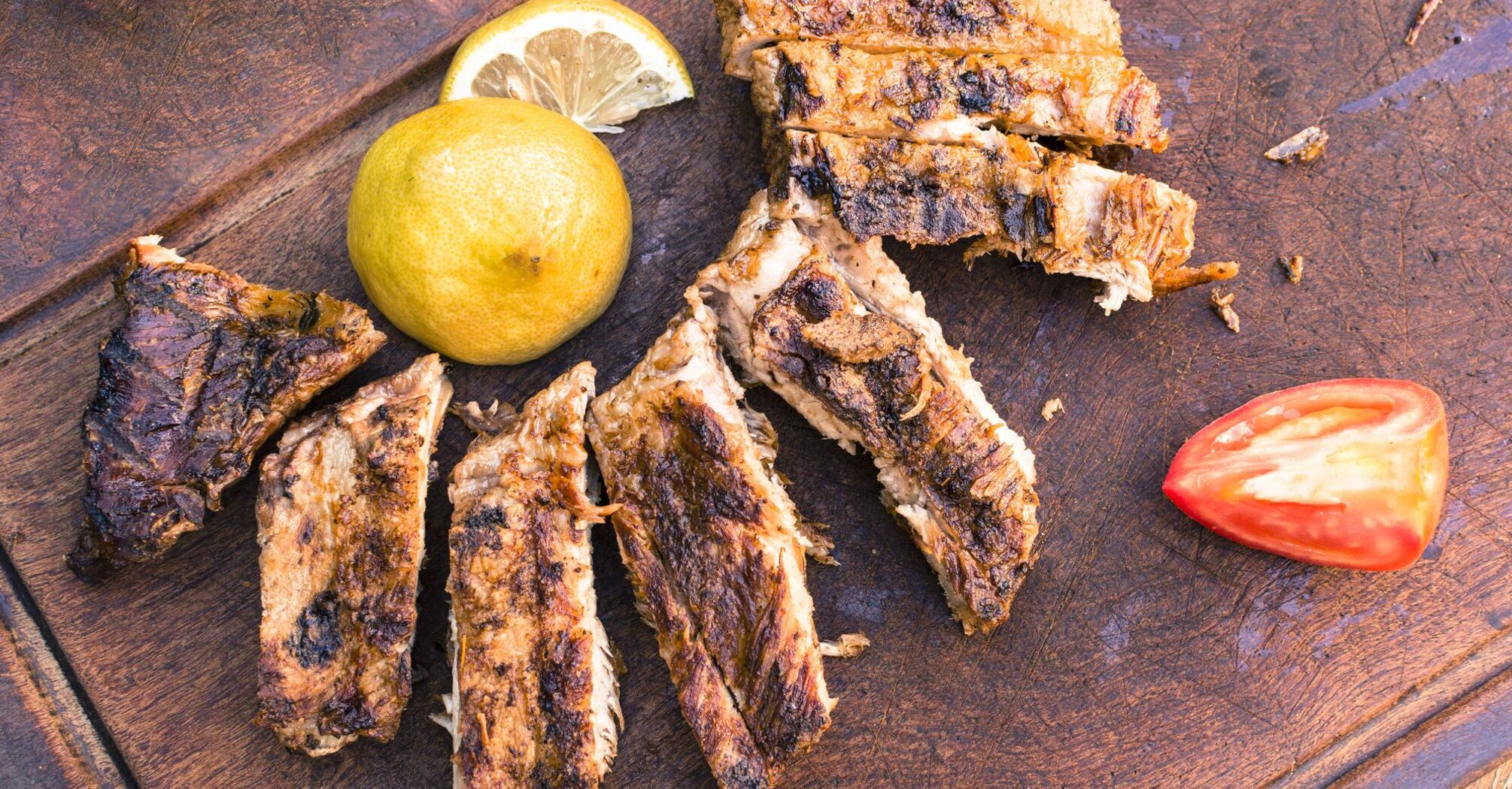 BBQ ribs: how to cook meat so that it melts in your mouth