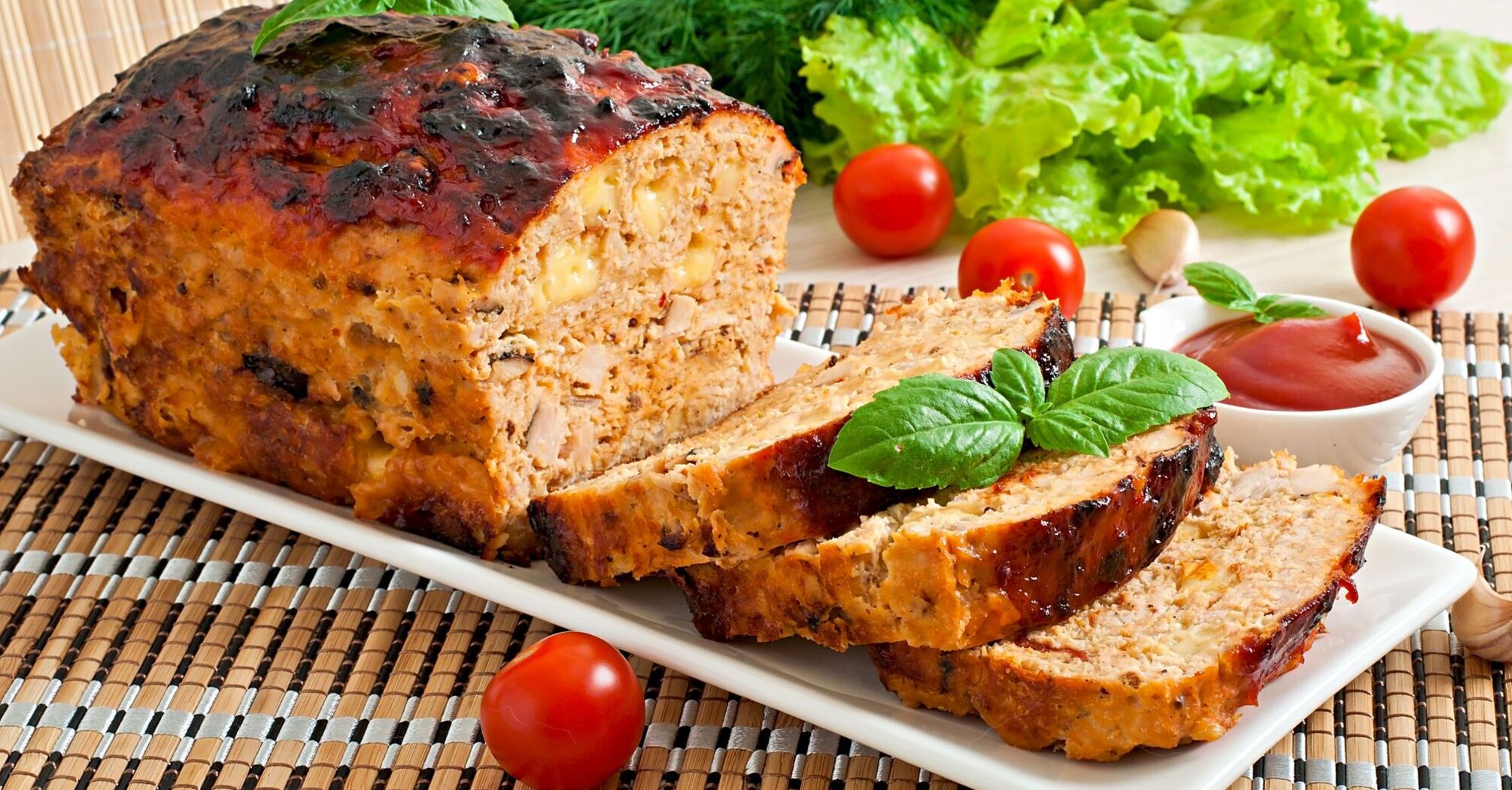 Liver roll: the perfect appetizer from affordable ingredients