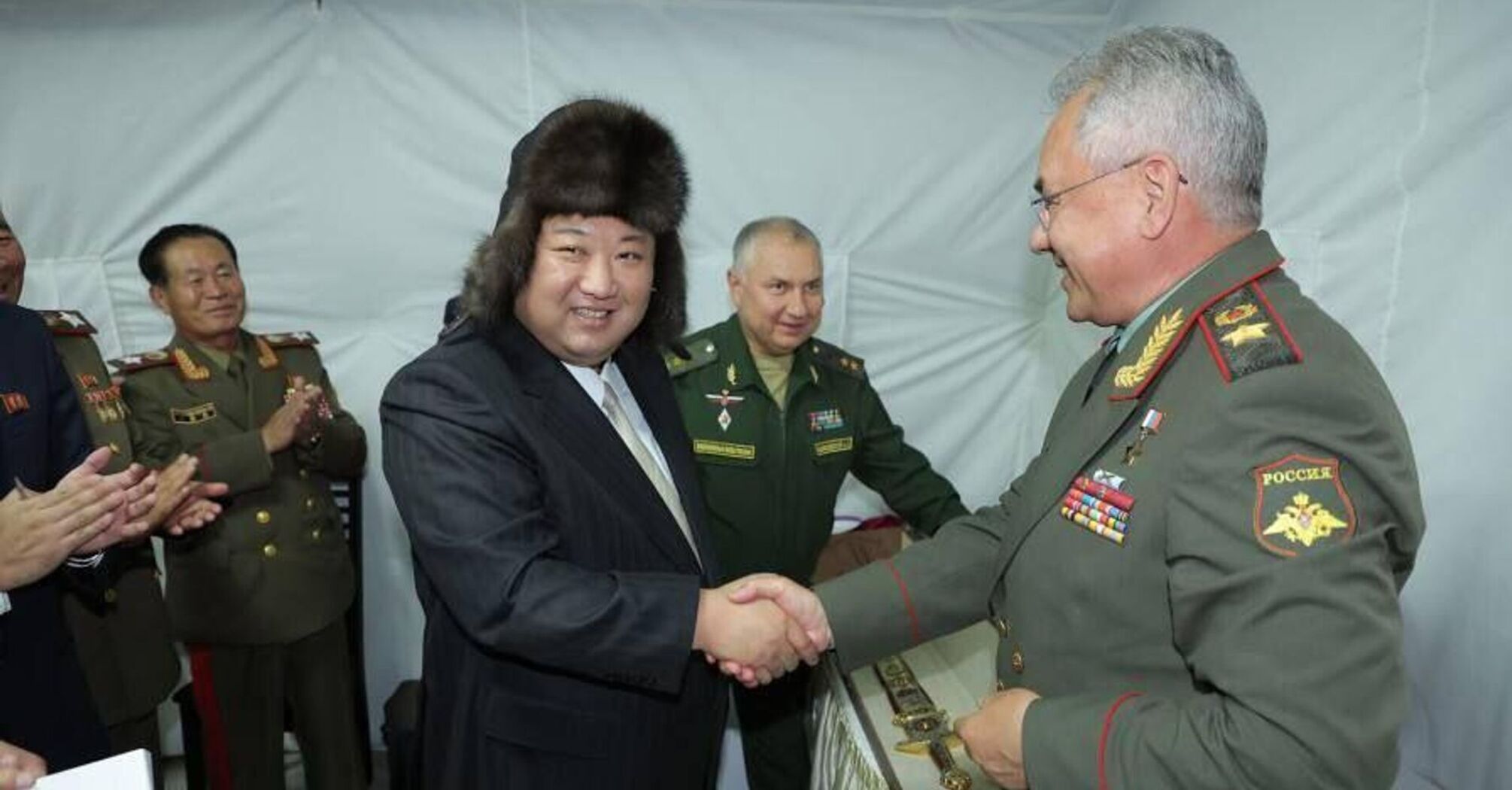 Kim Dzong Un chce wykorzystać więzi z Rosją do ożywienia gospodarki KRLD - FT