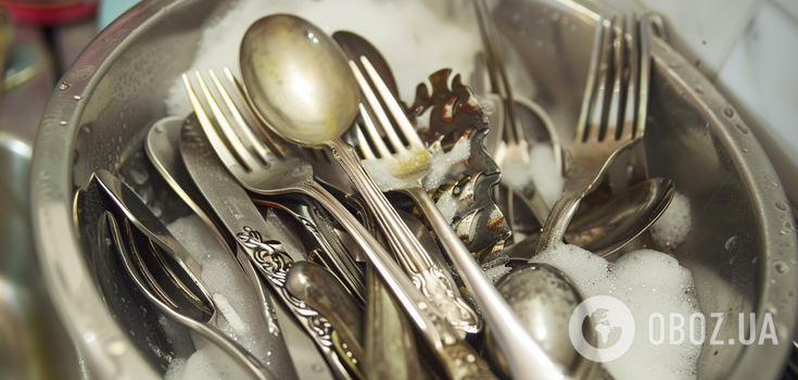 How to clean silverware to a perfect shine: an unexpected way