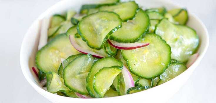 "Spring" three-ingredient salad for a light dinner: prepared with mayonnaise