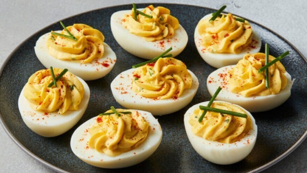 Stuffed eggs