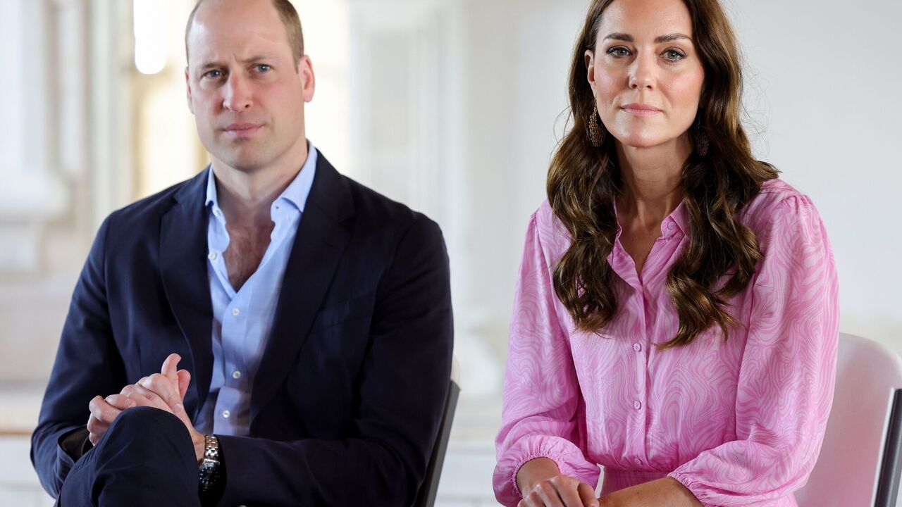 Black and white photo of Kate Middleton and Prince William alarmed fans of the royal family