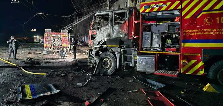 "Russia's vile and insidious tactics": a video of the moment of the second attack on Kharkiv, which killed rescuers, has appeared online
