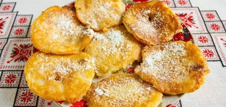Tender apple rings in batter: no-bake dessert recipe