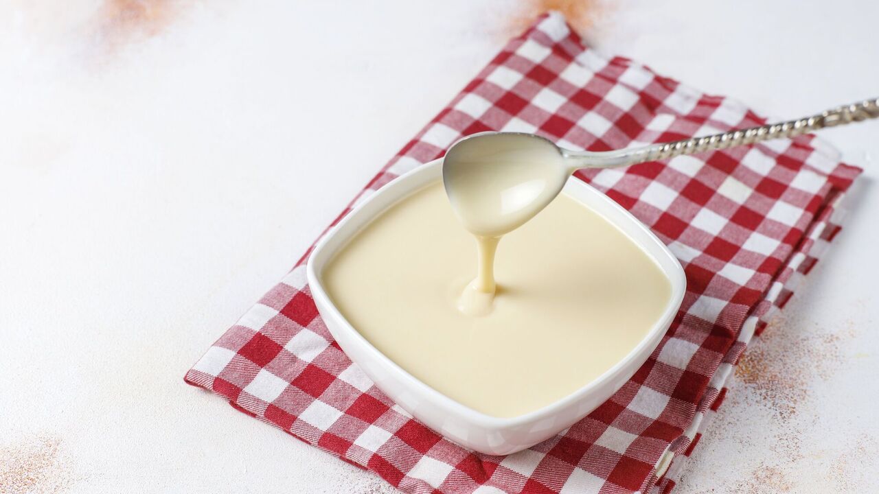 The world's most delicious cheese sauce in 10 minutes: how to cook so that not a drop is left