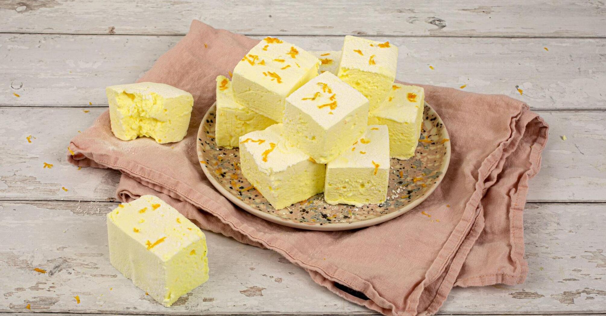 Safe homemade marshmallows without dyes: what to make