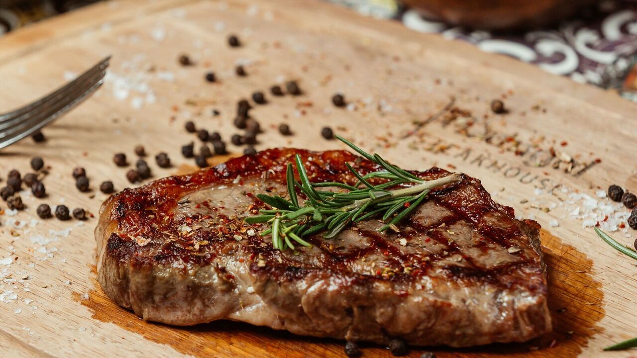 Tastier and easier than kebab: juicy steak in a few minutes