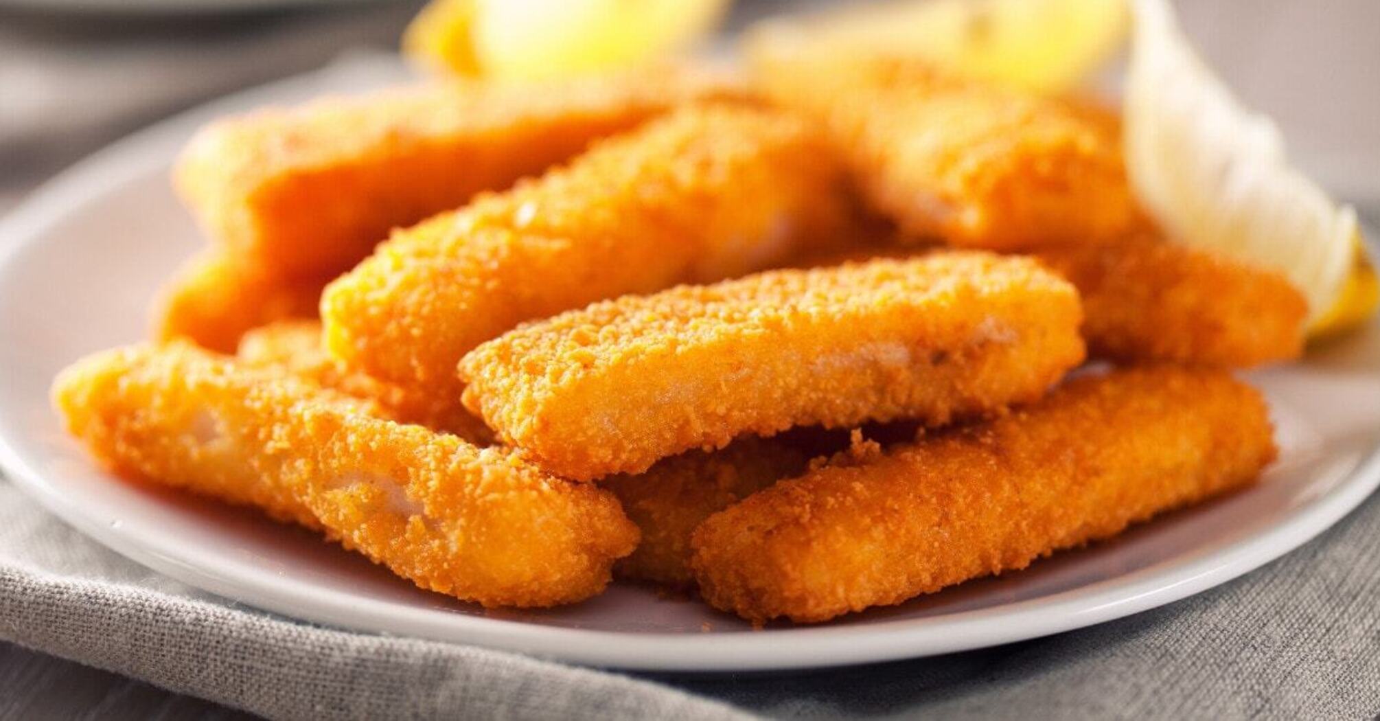 Tastier than just cutlets: how to cook crispy fish sticks