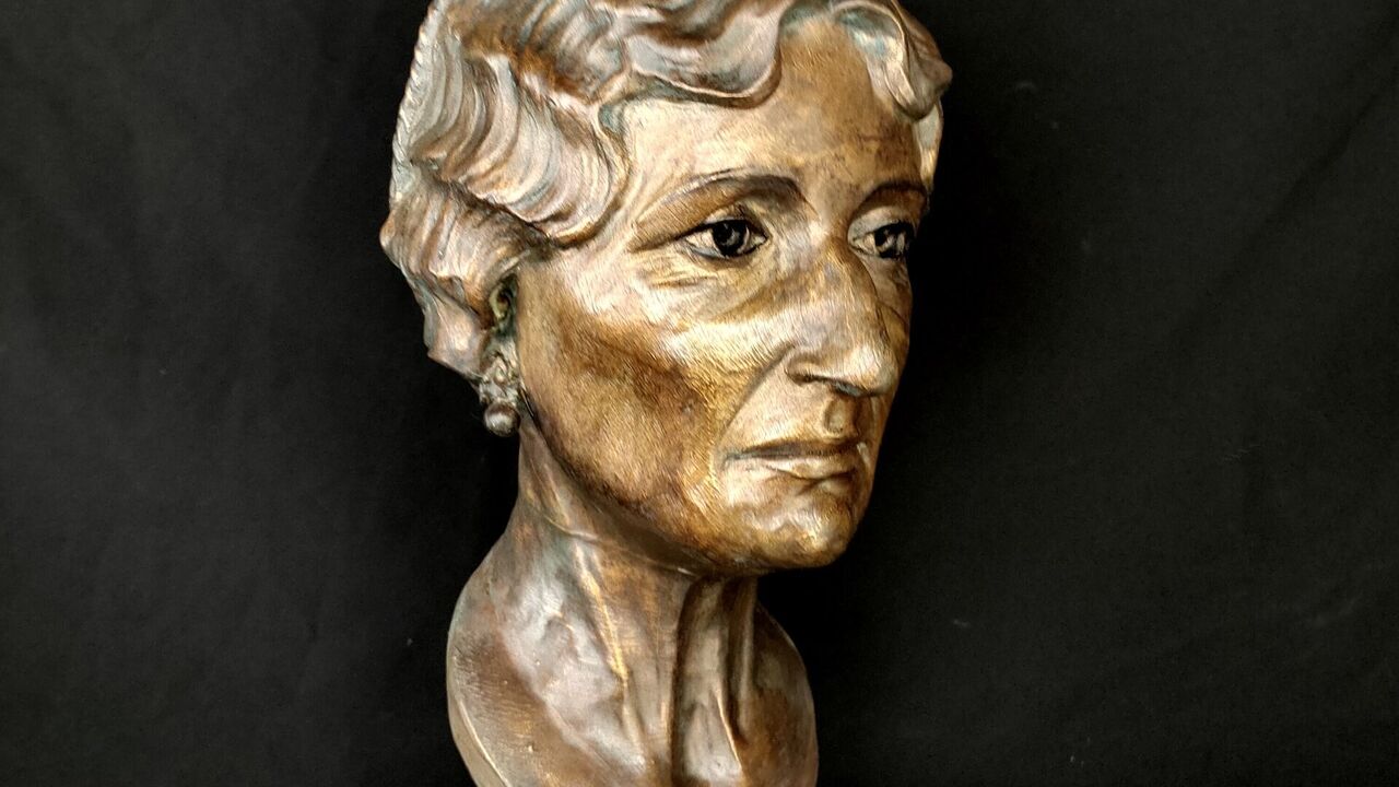 A woman between 50 and 60: researchers reconstructed the face of an ancient Egyptian mummy found in an Australian school
