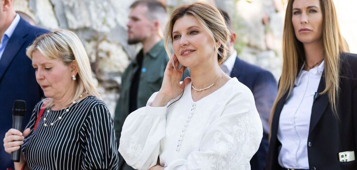 In an embroidered shirt by a Ukrainian brand. Olena Zelenska visited Serbia for the first time in a classic authentic look