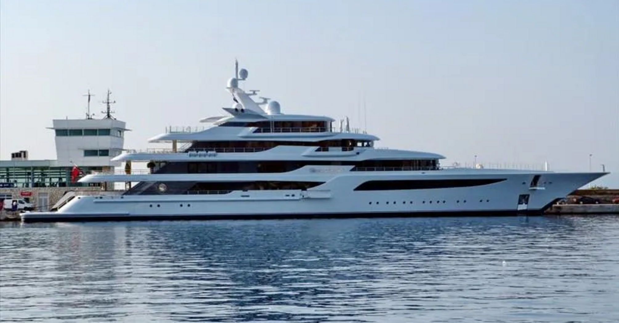 Problems arose with the sale of Medvedchuk's yacht