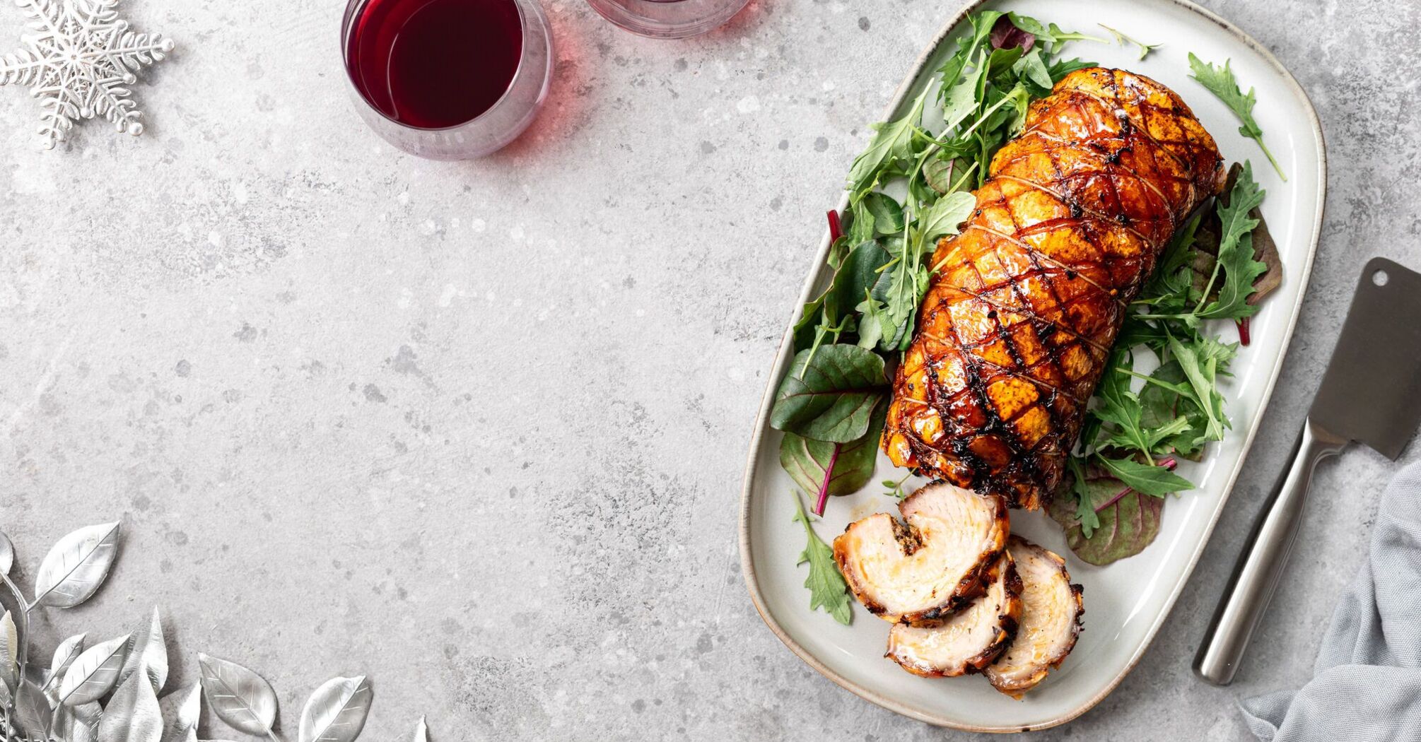Meat casserole in bacon: perfect for a festive table and for every day