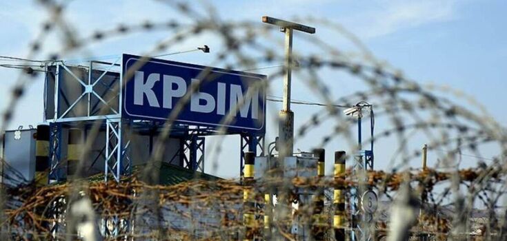Explosions are heard in Crimea: a massive attack on the occupiers' facilities in Simferopol, Sevastopol and Dzhankoy continues. Video