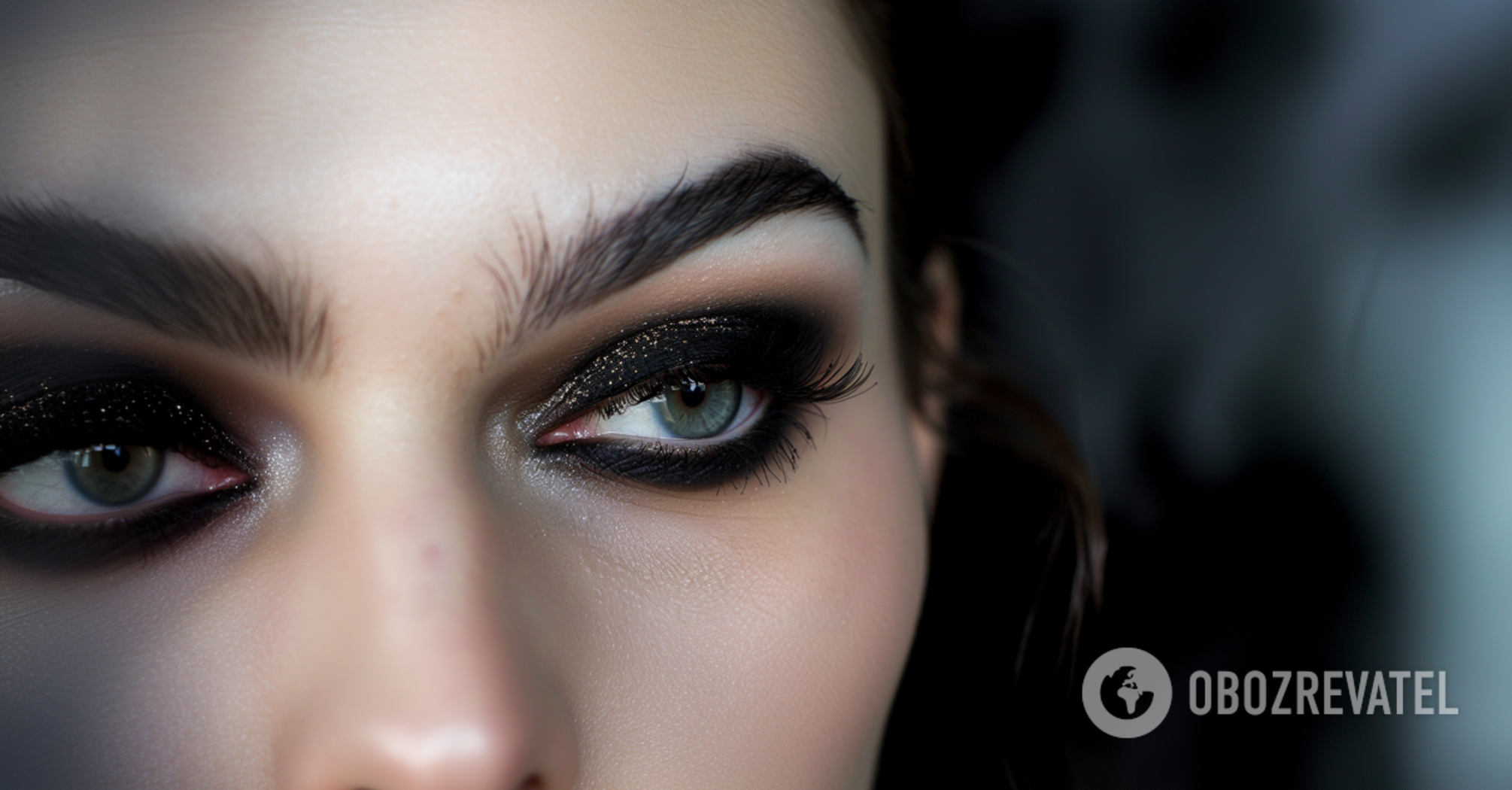 How to do smoky eyes makeup with just one product: a star life hack