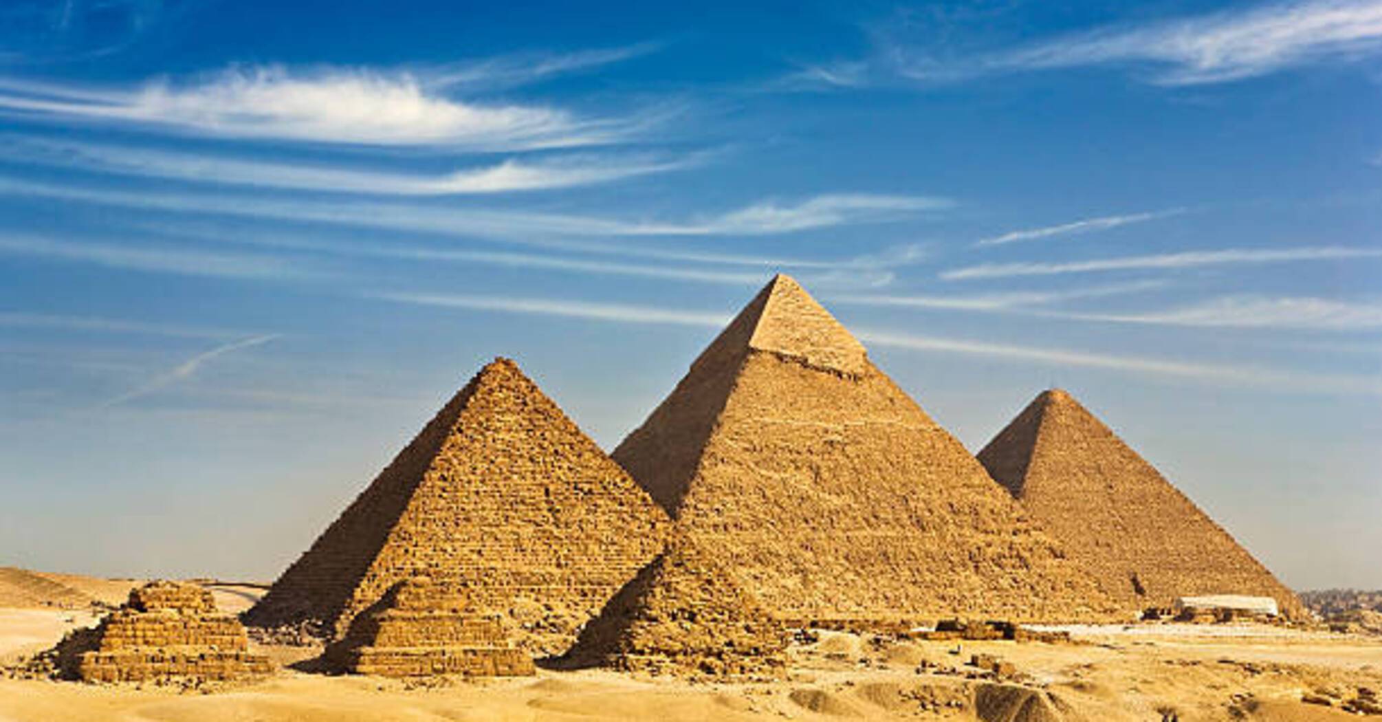 To nie byli niewolnicy: kto i jak długo budował najstarszy cud świata na Ziemi - piramidy w Gizie?