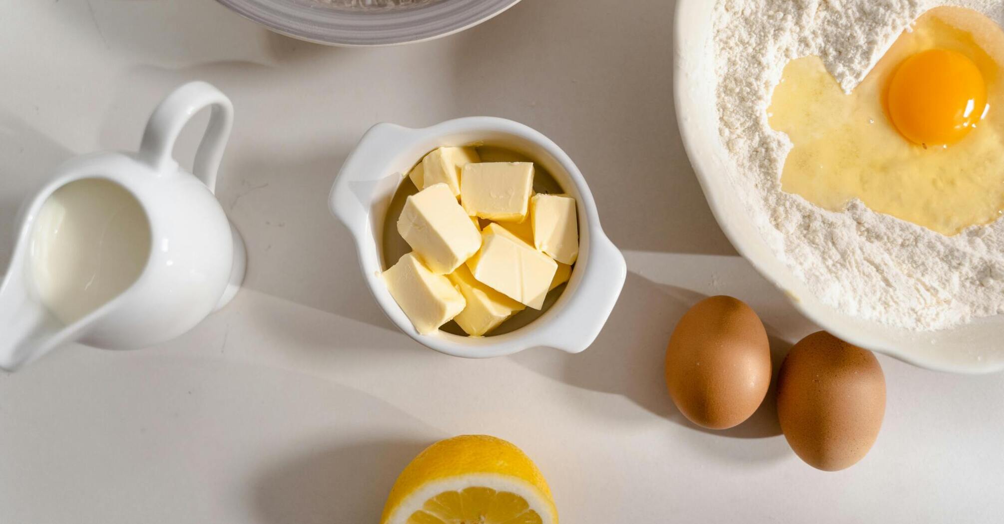 Jak prawidłowo przechowywać masło, aby długo zachowało świeżość i nie pochłaniało zapachu: ciekawe wskazówki