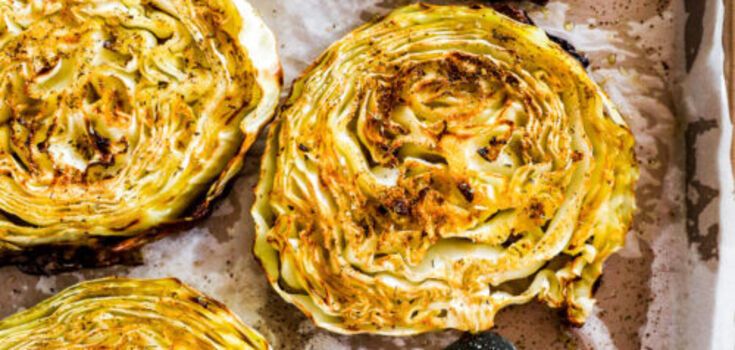Elementary steaks from young cabbage: how to cook a nutritious and quick dish