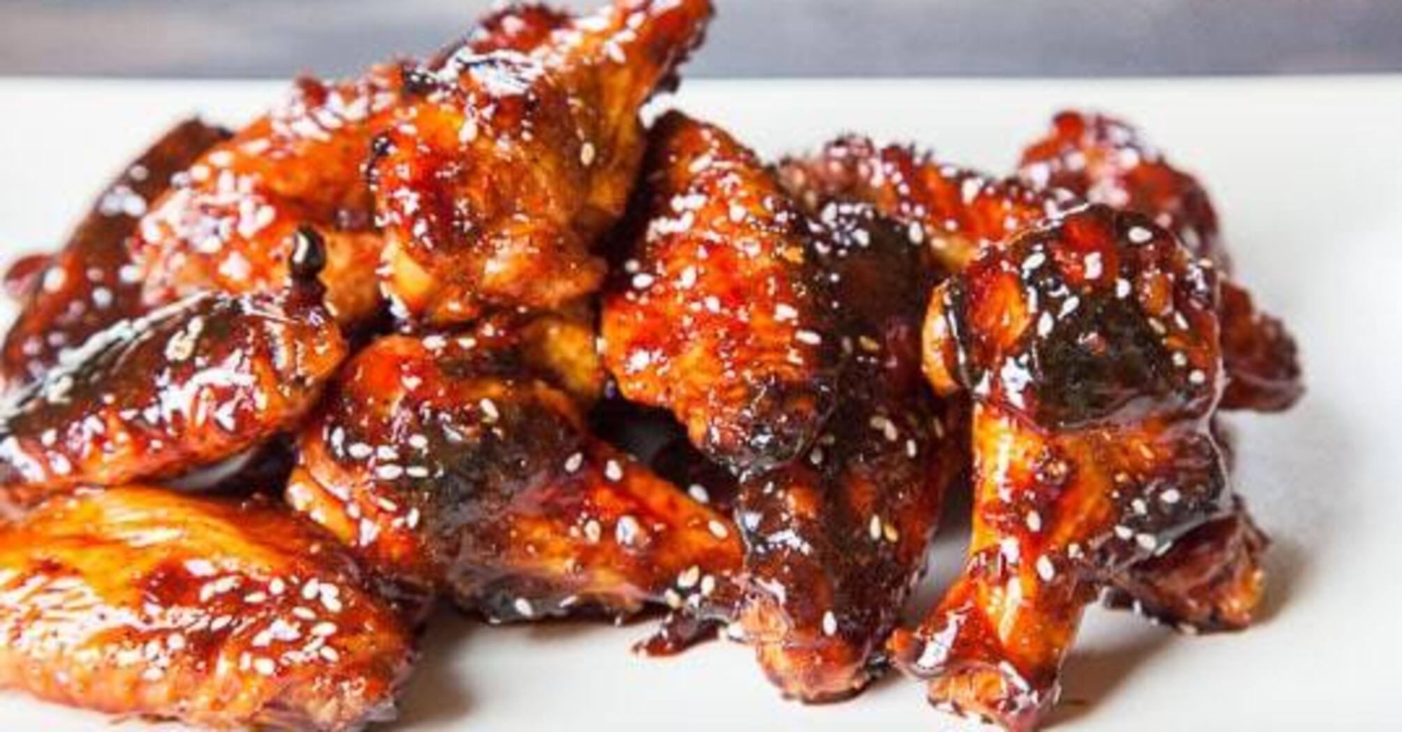 Fried wings with barbecue sauce: will be very crispy