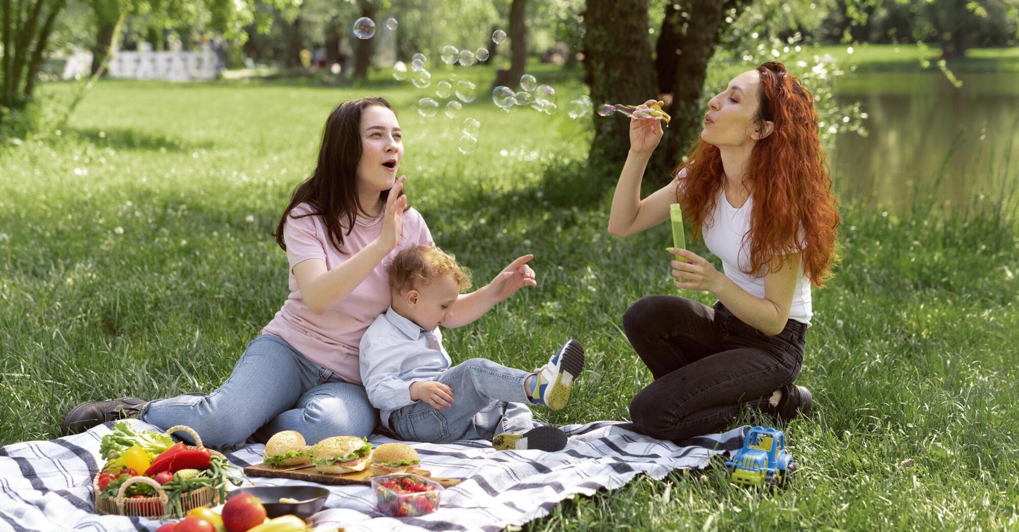 How to get rid of grass stains on clothes: summer life hacks