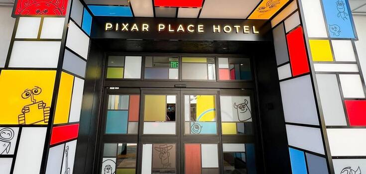 В США презентовали гостиницу с героями мультфильмов Pixar