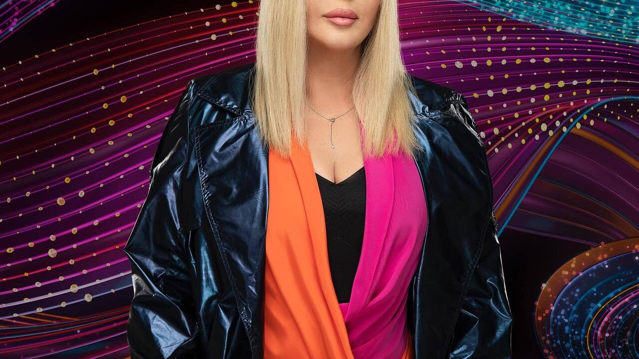 Iryna Bilyk, 54, fell in love with a very famous man and told us what she expects him to do