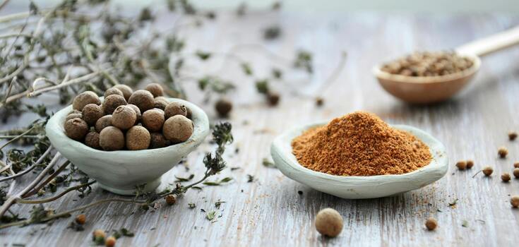 How to store spices so that they do not lose flavor: a simple life hack that will help save money
