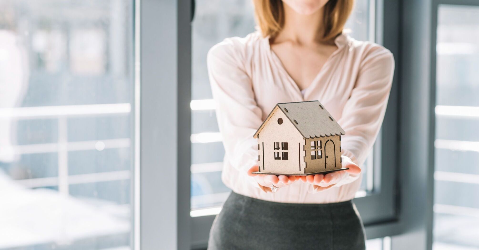 Порівняння агентств нерухомості з приватними ріелторами