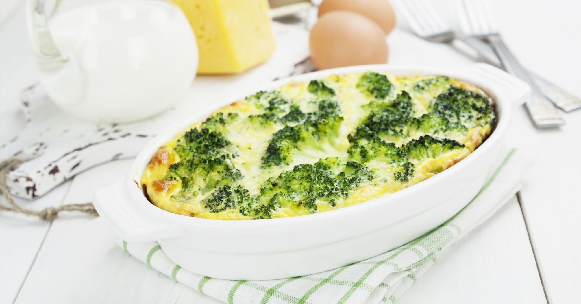 A healthy and satisfying casserole that will not harm your figure: what to cook