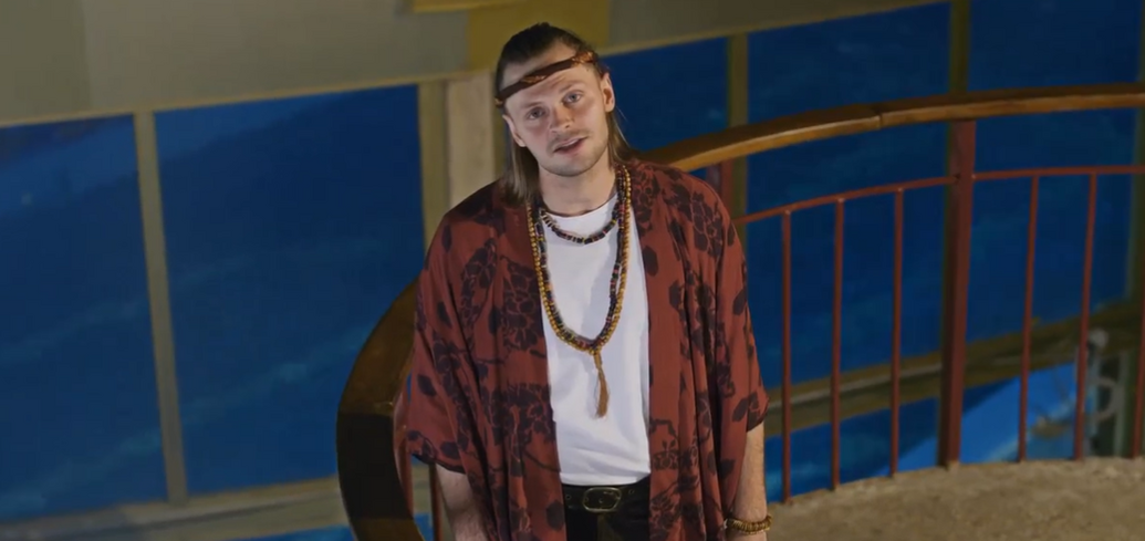 CHEEV, the author of the hit song "Harno tak", who was born and raised in Belarus, revealed an unexpected life hack of switching to Ukrainian