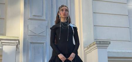 Jerry Heil zachwyciła bajecznym wyglądem ukraińskiej marki na czerwonym dywanie w Cannes. Zdjęcie