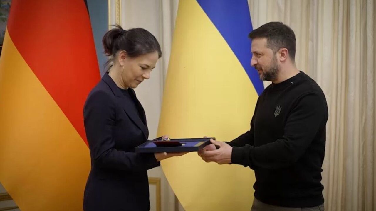 Zełenski spotkał się z Baerbock w Kijowie: rozmawiali o obronie powietrznej i integracji europejskiej. Zdjęcia i wideo