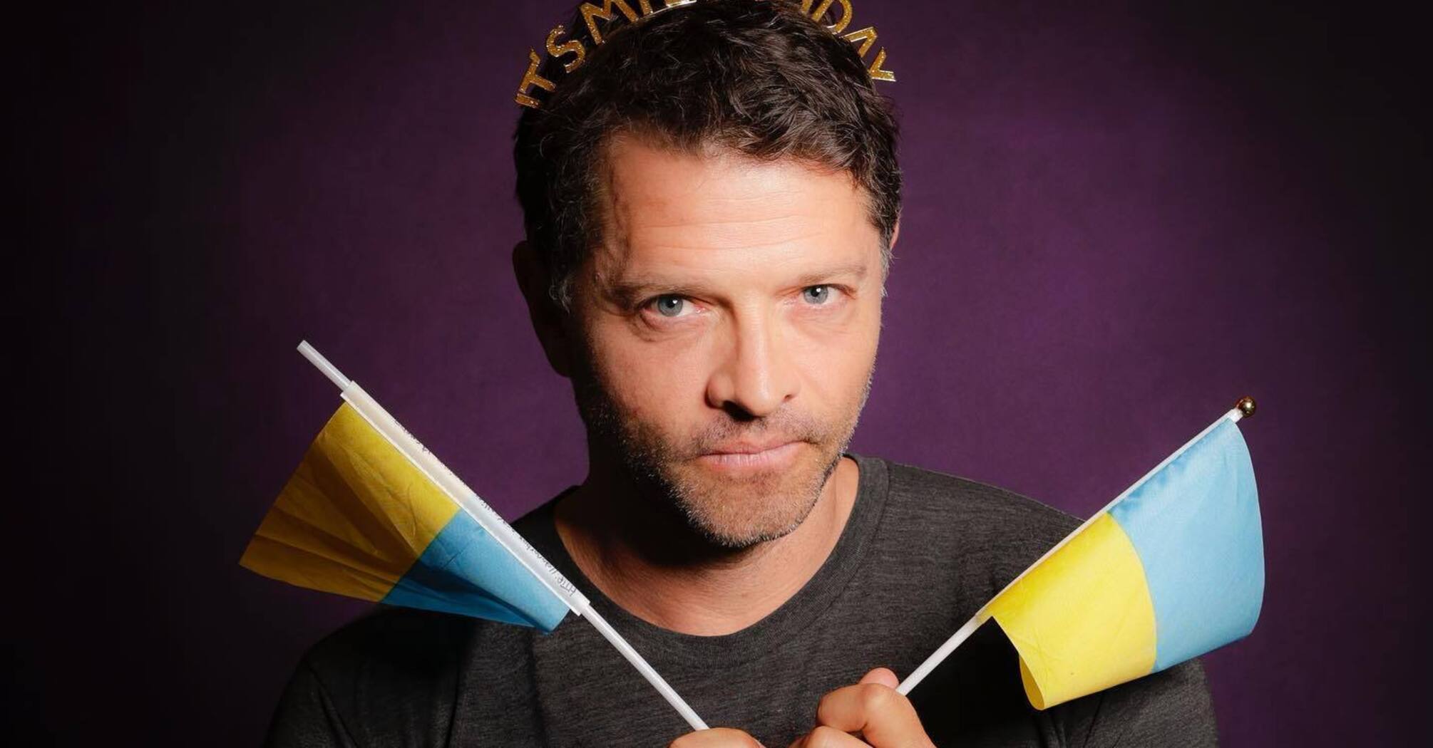 Supernatural star Misha Collins arrived in Kyiv and showed a photo in front of destroyed Russian equipment.