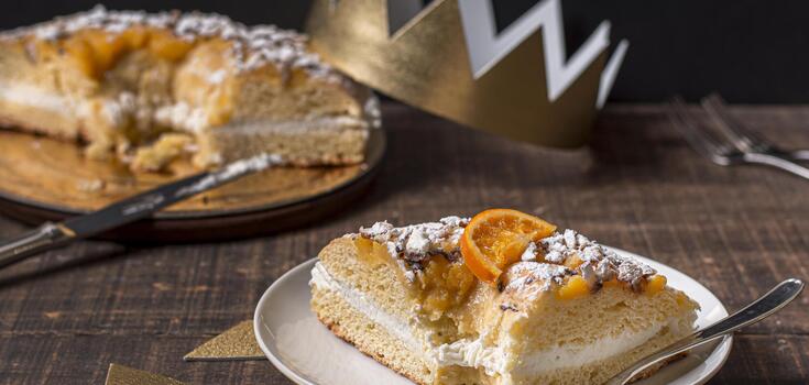 Royal cake with cottage cheese filling: an elegant and refined dessert