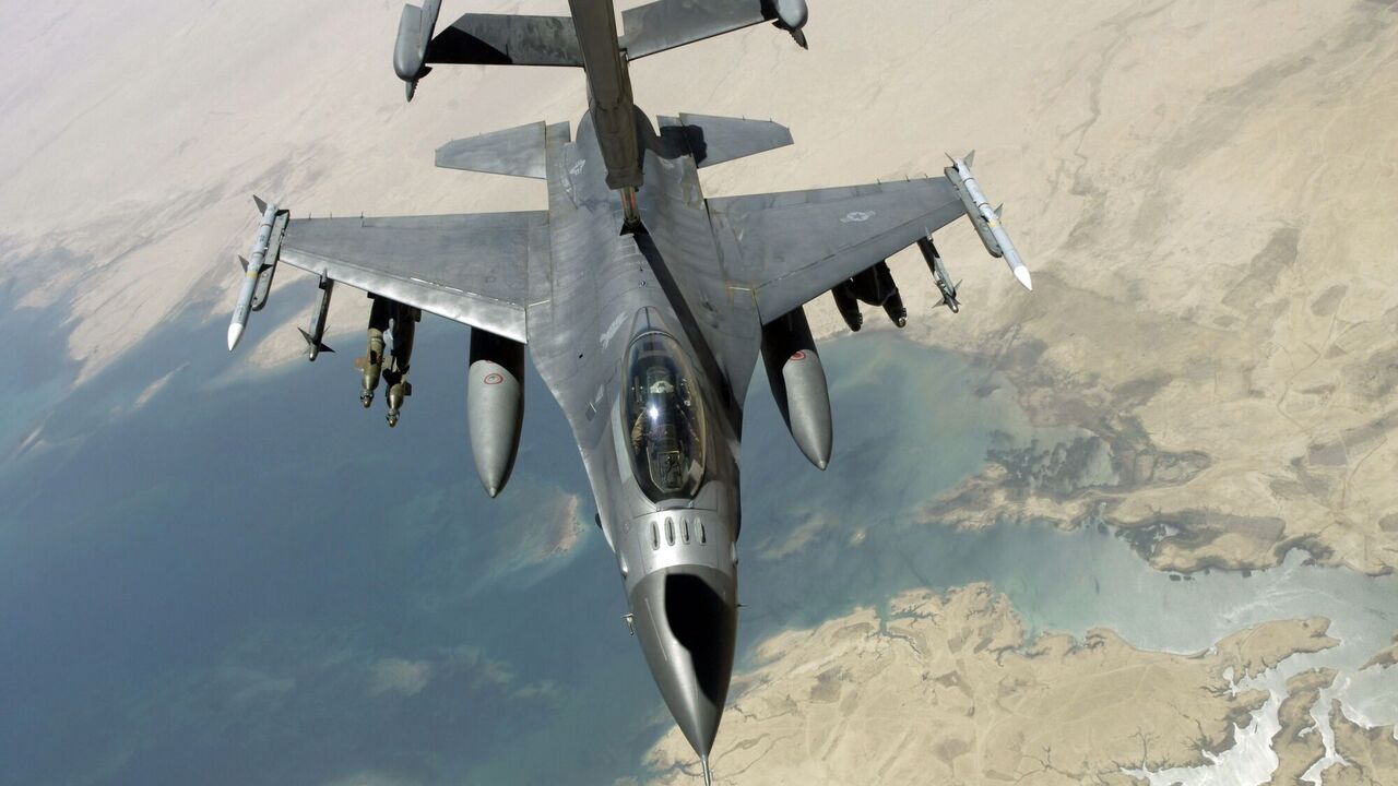 First specialists trained to maintain F-16 fighter jets start returning to Ukraine