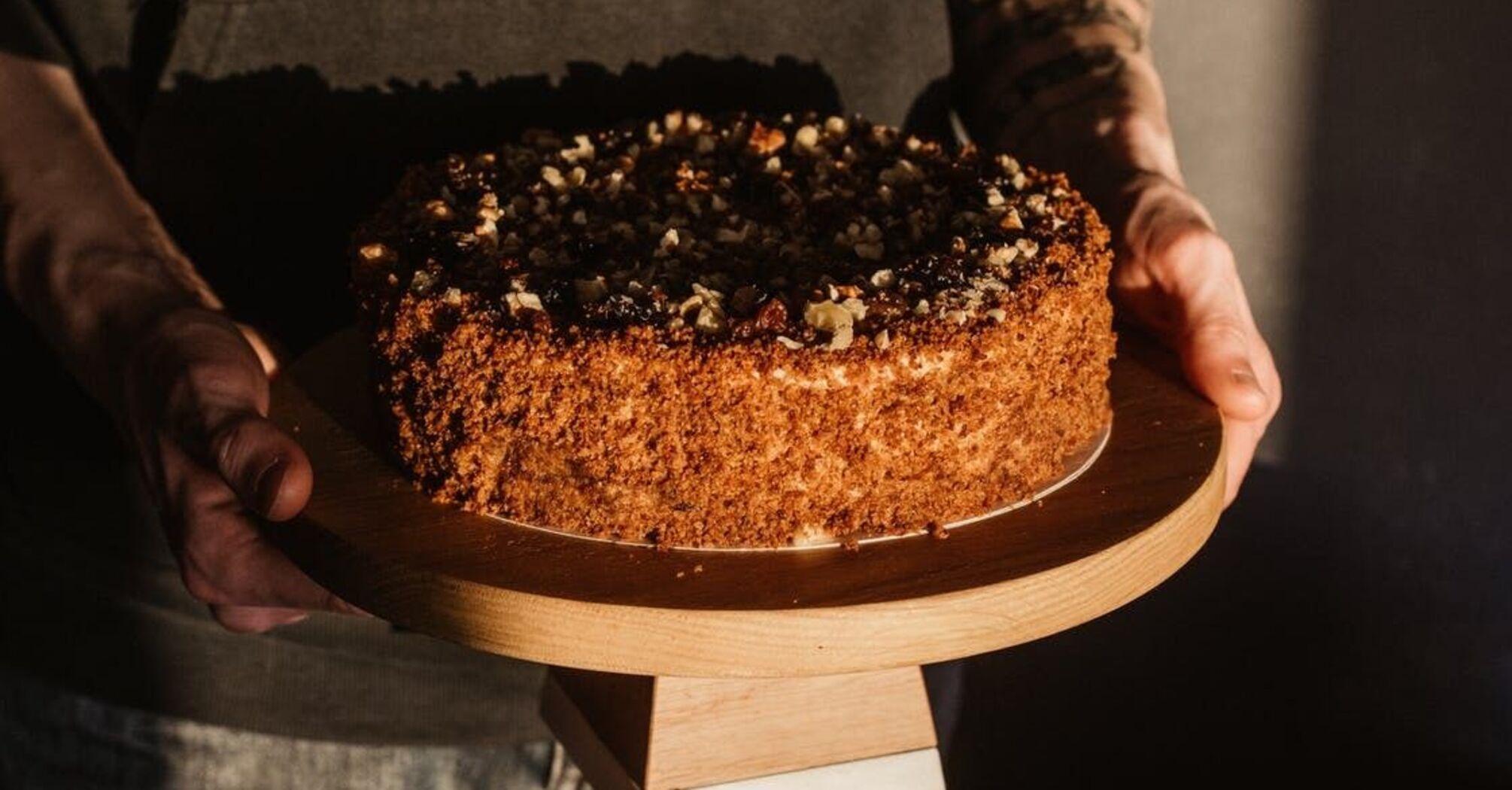 A delicious cake without baking