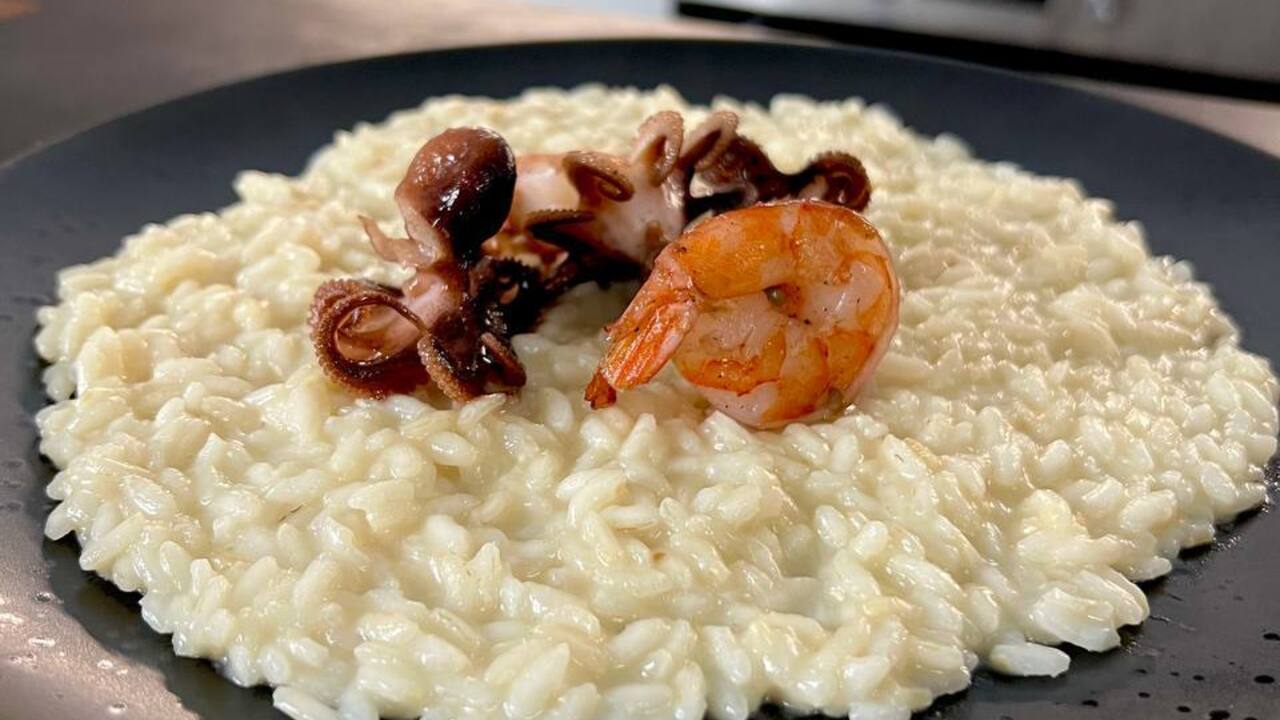 What to cook with rice instead of pilaf: an idea for a delicate crumbly risotto