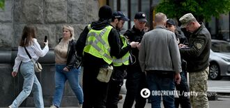 Czy pracownicy centrów handlowych mogą zmuszać mężczyzn do aktualizacji danych osobowych: wyjaśnienie