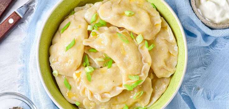 Won't stick together: what dough is the best for varenyky