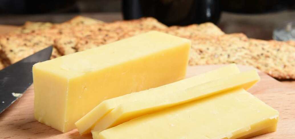 How to make homemade hard cheese: the most budget-friendly technology