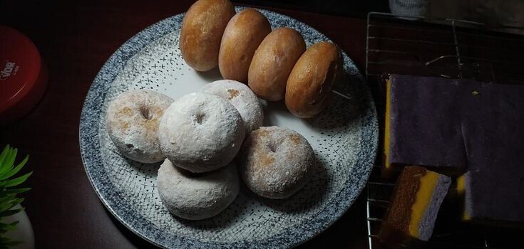 Fluffy cottage cheese donuts with a filling: no yeast needed