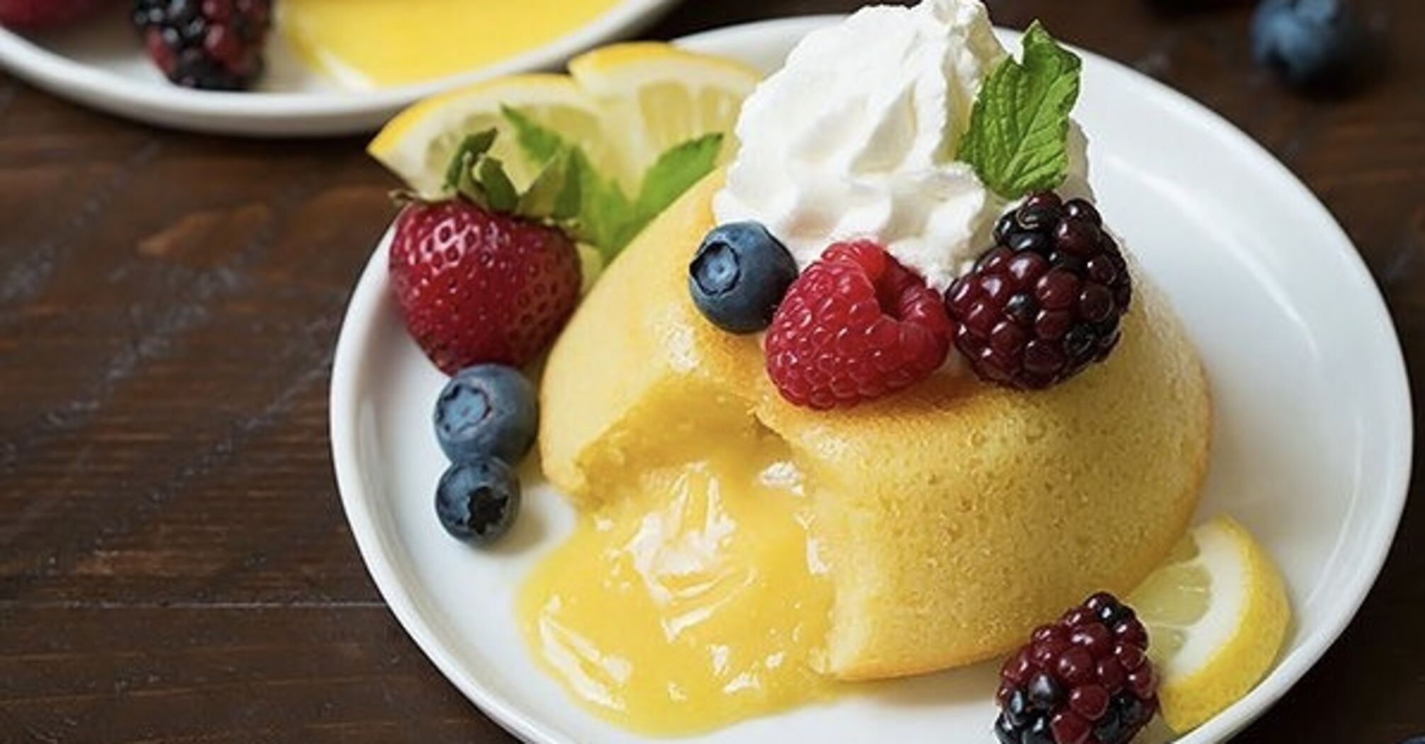 How to make a white fondant: it spreads inside