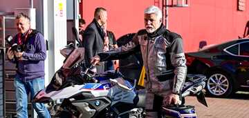 Prezydent Czech hospitalizowany po wypadku motocyklowym: co wiadomo