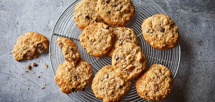 Banana cookies for children in 10 minutes: sugar-free baking