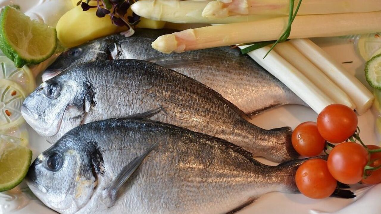 What to cook from fish to please children: a successful recipe