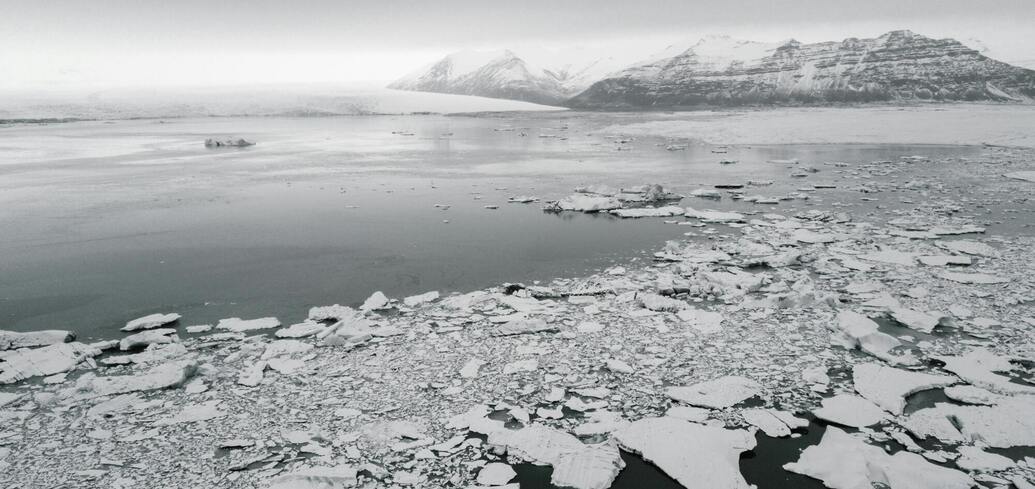 Co roku na Antarktydę spada 5 tysięcy meteorytów: naukowcy alarmują o ich zniknięciu