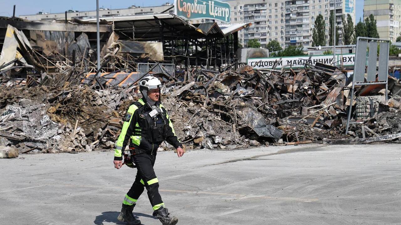 Hell on Earth: a new video of the Russian attack on the Kharkiv Epicenter has appeared