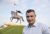 "We remember our history": Klychko congratulates Kyiv residents on the City Day and shows the transformation of the capital. Video